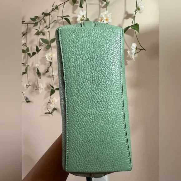 Coach NWT Dempsey Green Leather Shoulder Bag - Picture 2 of 6